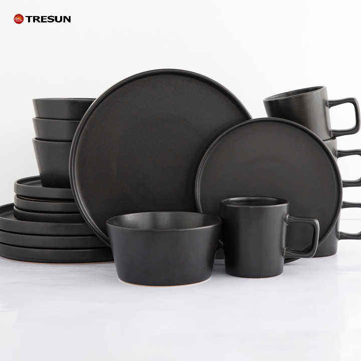 Tresun®16-Piece Matte Black Dinnerware Set | Service for 4