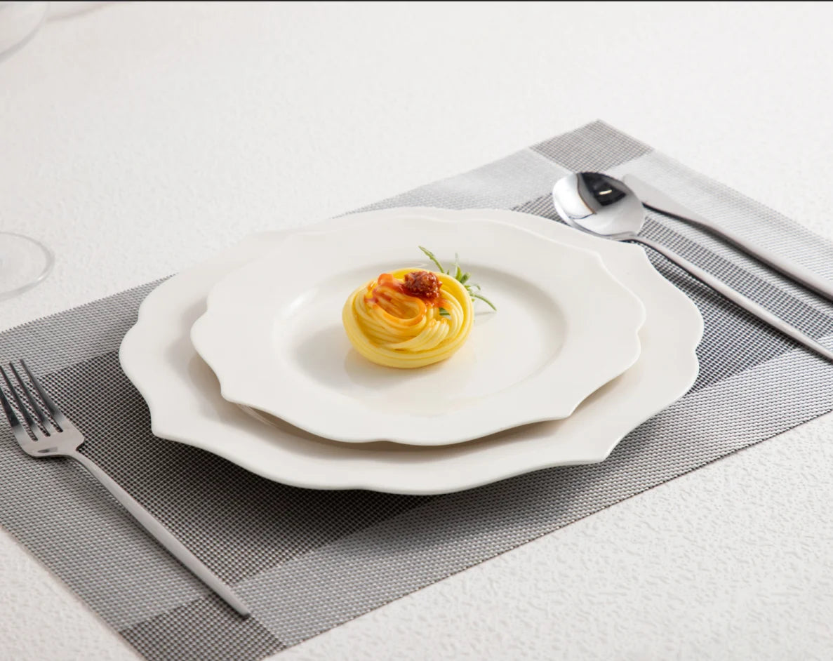 Custom White Wedding Dinner Plates Scalloped Edge Ceramic Classic Design Personalized Logo/Design Tableware Eco-Friendly Durable