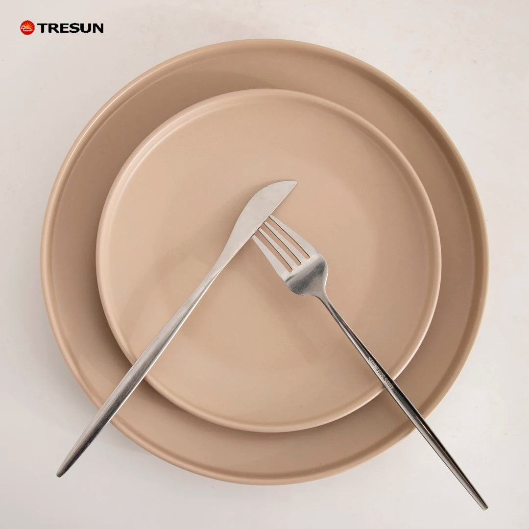 Luxury Sample Available Vajillas 16-Piece Classic Beige Matte Ceramic Dinnerware Set for 4 with Mug Dishwasher & Microwave Safe