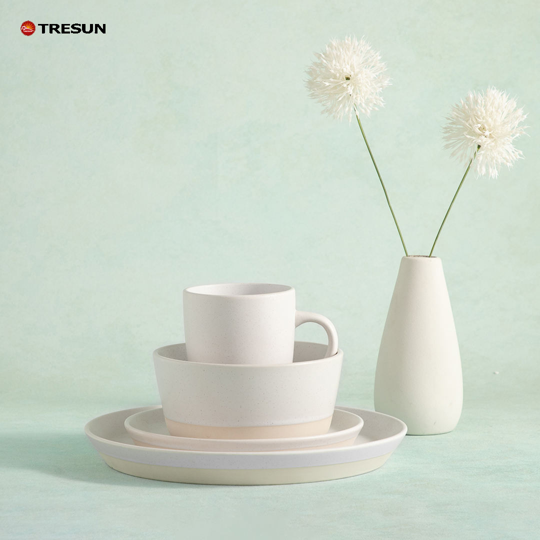 16 Pcs TRESUN Luxury Nordic White Matte Stoneware Dinnerware Set Custom logo Dishwasher/microwave Safe Free Sample Service 4 for