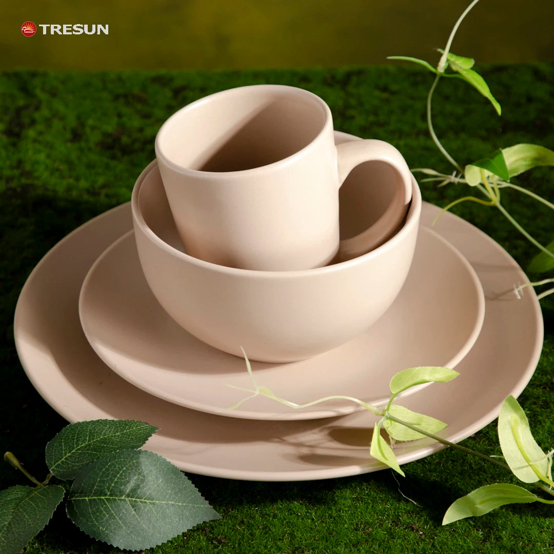 16 Piece White Classic Luxury Pattern Hotel Used Round Matte Stoneware Dishwasher & Microwave Safe Dinnerware Set